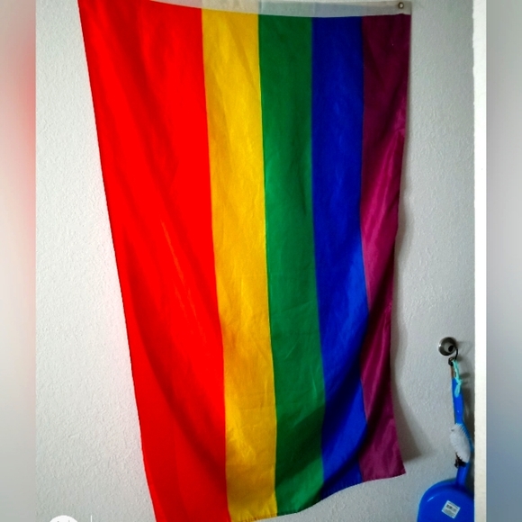Rainbow flag 3'x5' - Picture 1 of 3